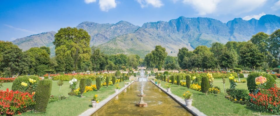 Gardens and scenery in Srinagar
